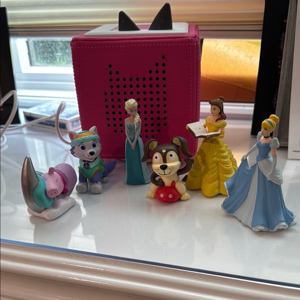 Tonies Interactive Pink Audio Storytelling Box with Figurines